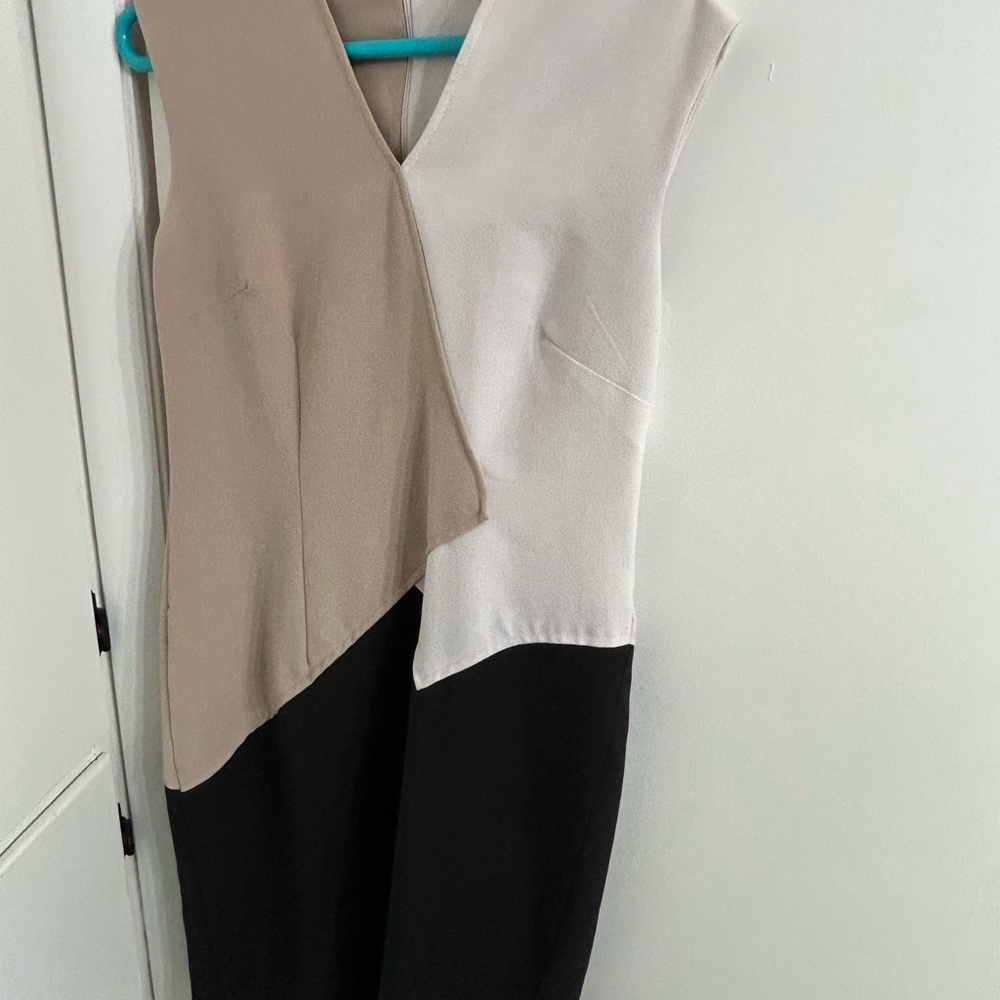 Shelby & Palmer Two-Tone Dress in Tan and Cream size 8